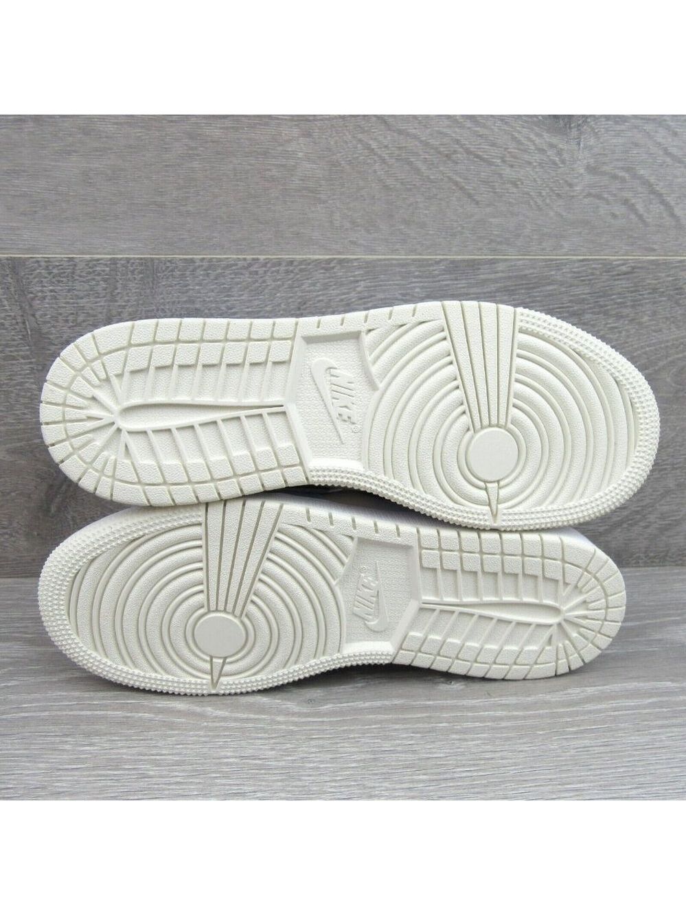 Jordan 1 Low Ice Blue GS Size 6.5Y / Womens Size 8 Sneakers NEW - Picture 11 of 15